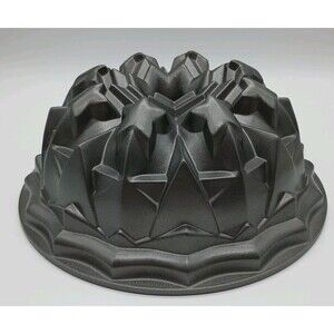 Nordic Ware American Star Bundt Cake Pan Cast Aluminum Made in USA